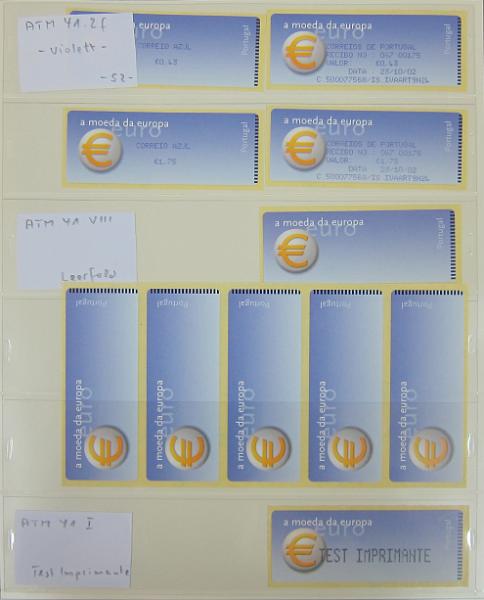 0265 (96).jpg -     Lote:    265      Colecção Especializada - Etiquetas      Lotes Especiais       Descrição:      1981/2010 &mdash; Etiquetas.   Coleção composta por 12 álbuns com etiquetas desde percursoras e Framas até 2010, com provas, erros, FDC's, etiquetas novas e usadas, sobrescritos circulados, variedades de impressão e papéis. Importante estudo. Lote a ver.        Lote ETQ       Valor Base:     &euro; 3000,00     Valor Venda:     &euro;      